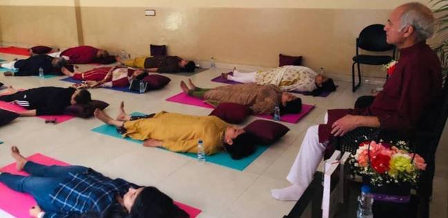 Conducting-Relaxation-Technique-Before-Meditation-4