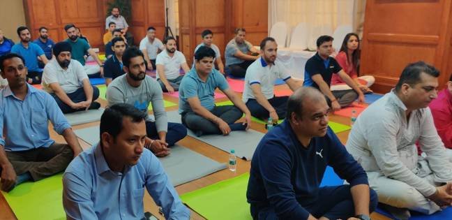 Participants-interacting-with-Dr.-Deepak-Mittal-1